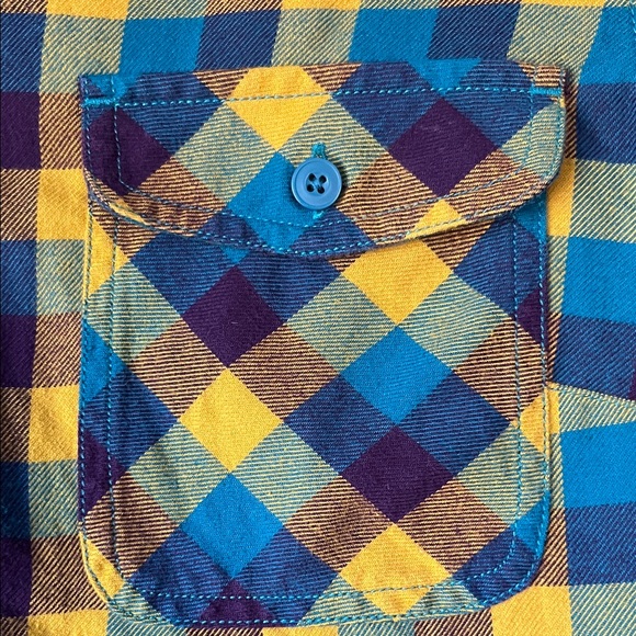 Duluth Trading Plaid Button-Up Shirt in Yellow and Blue - Picture 3 of 10